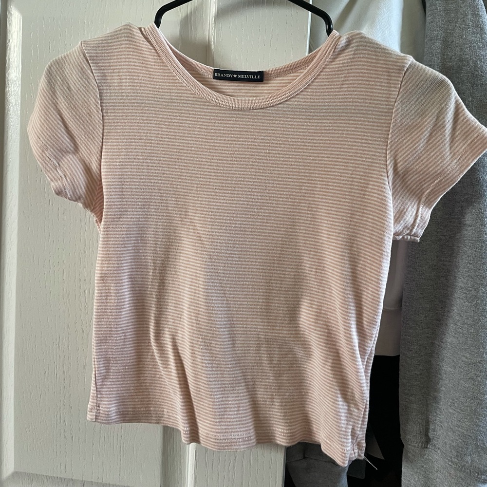 Super soft never worn Brandy Melville tee
